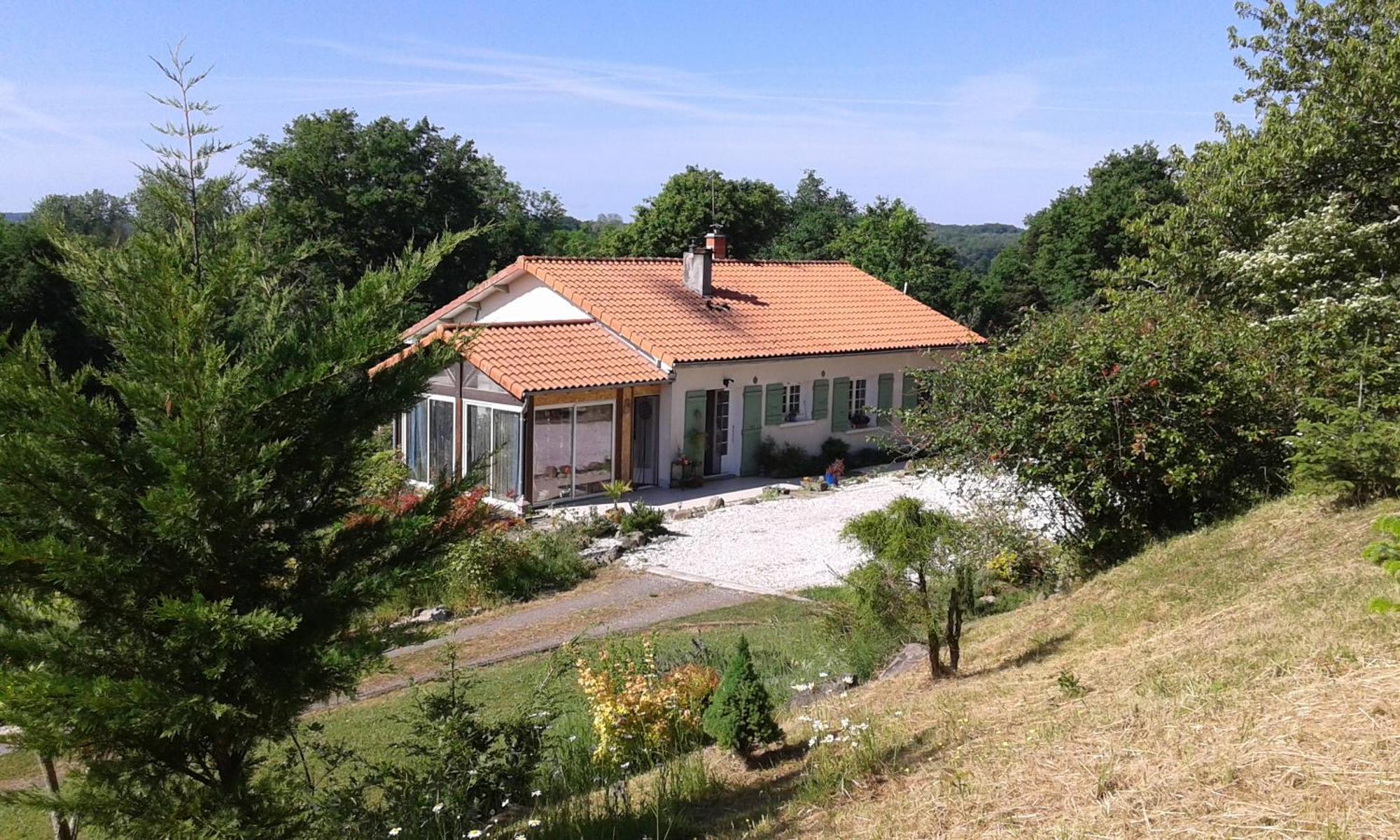 Ryokan Lankana Exideuil-sur-Vienne Ngoại thất bức ảnh